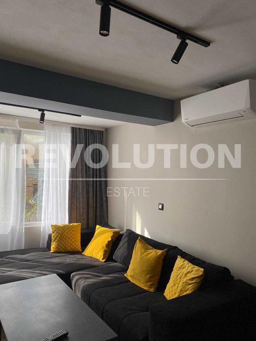 Дава се под наем Двустаен апартамент в Варна, Бриз - 60 кв.м за 400 € - Снимка #1