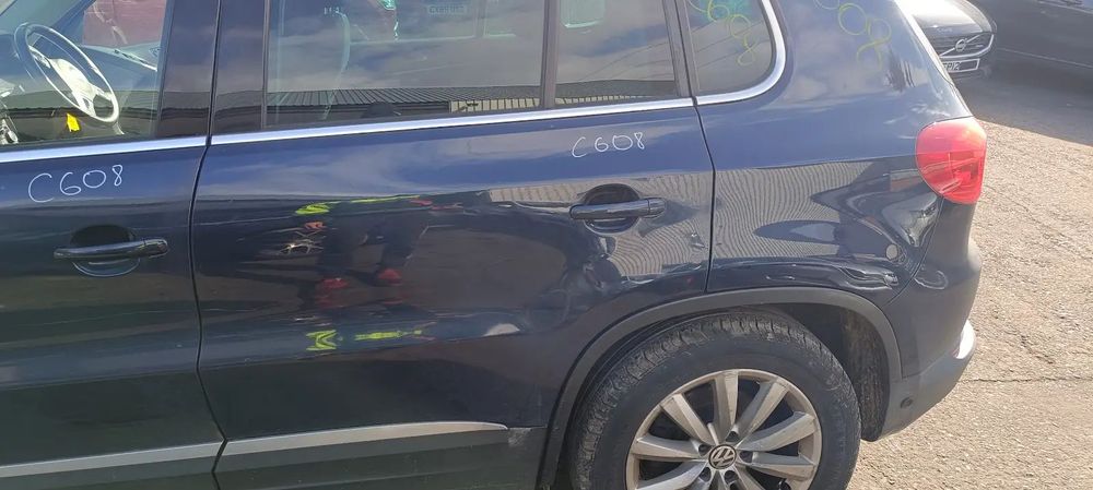 Dezmembrari / Dezmembrez VW Tiguan (5N) [Fabr 2007-2016] 2.0 TDI CFFB cutie viteze manuala cod culoare LH5X