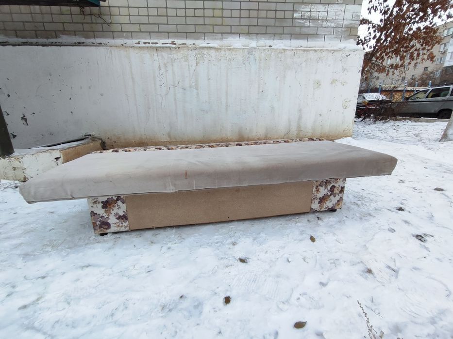 Продам диван раскладушка размер 2.50×2.00
