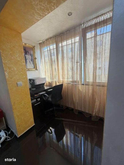 Apartament spatios , etaj 2