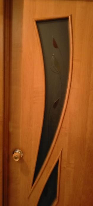 Продам двери межкомнатные