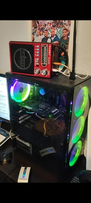 Prodavam koputar 16 gb pamet i