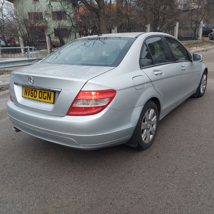 НА ЧАСТИ Mercedes C220 w204