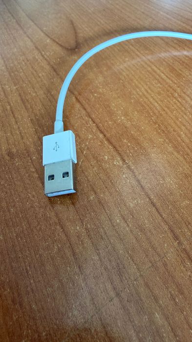 Двоен Y кабел за Apple