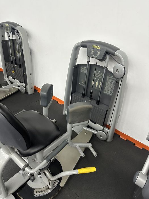 Technogym Selection – pachet 6 aparate picioare și fesieri