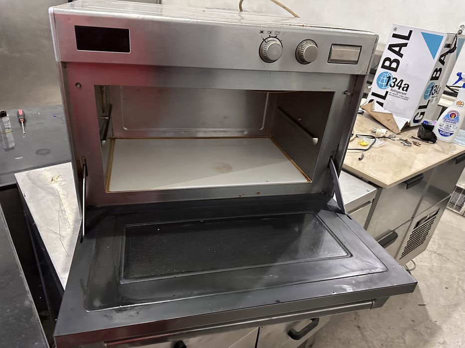 Професионална микровълнова