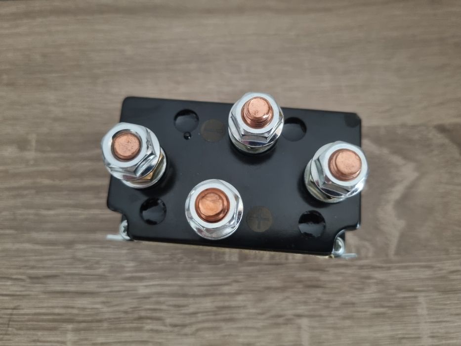 Releu  12V 500A – Pentru troliu