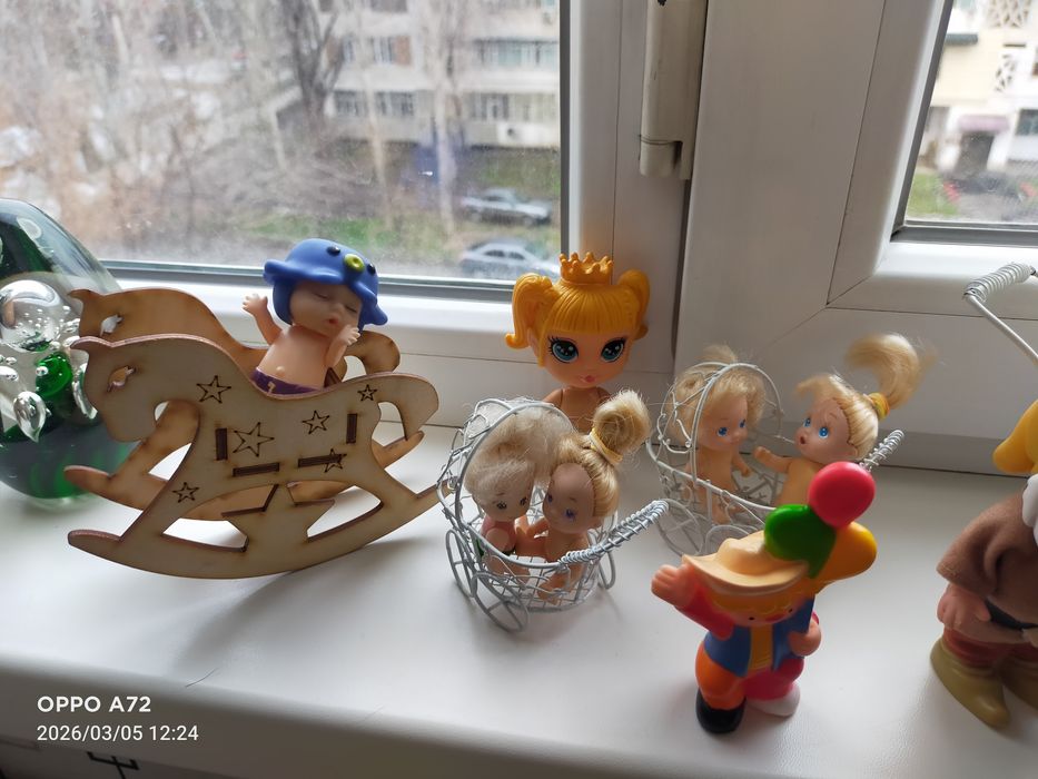 Продам игрушки, продам куклы.