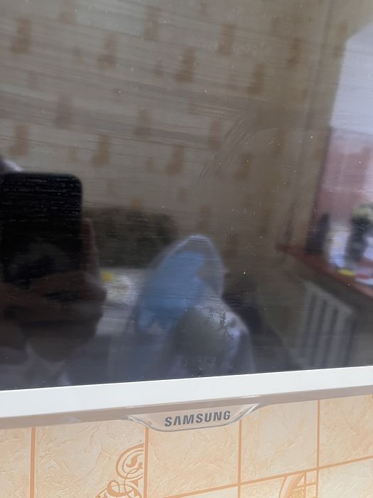 Телевизор SAMSUNG