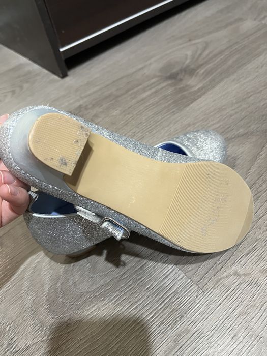 Обувки на ток Елза