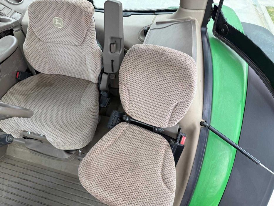 Tractor John Deer 6210R 4x4- 249 CP - 2014