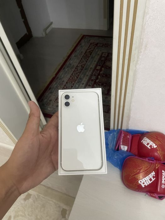 iPhone 11.