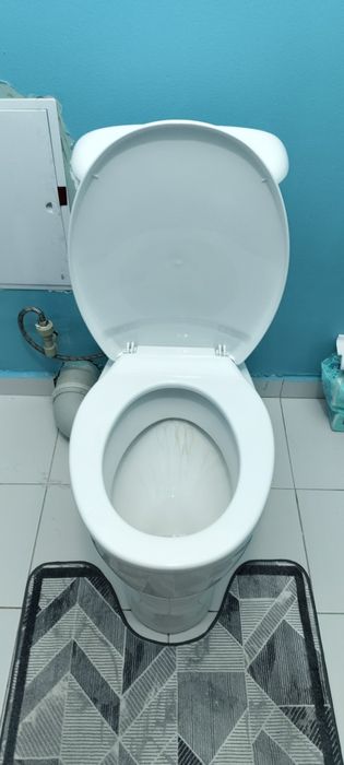 Продам унитаз в хорошем состоянии