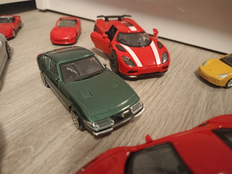 Метални колички феррари