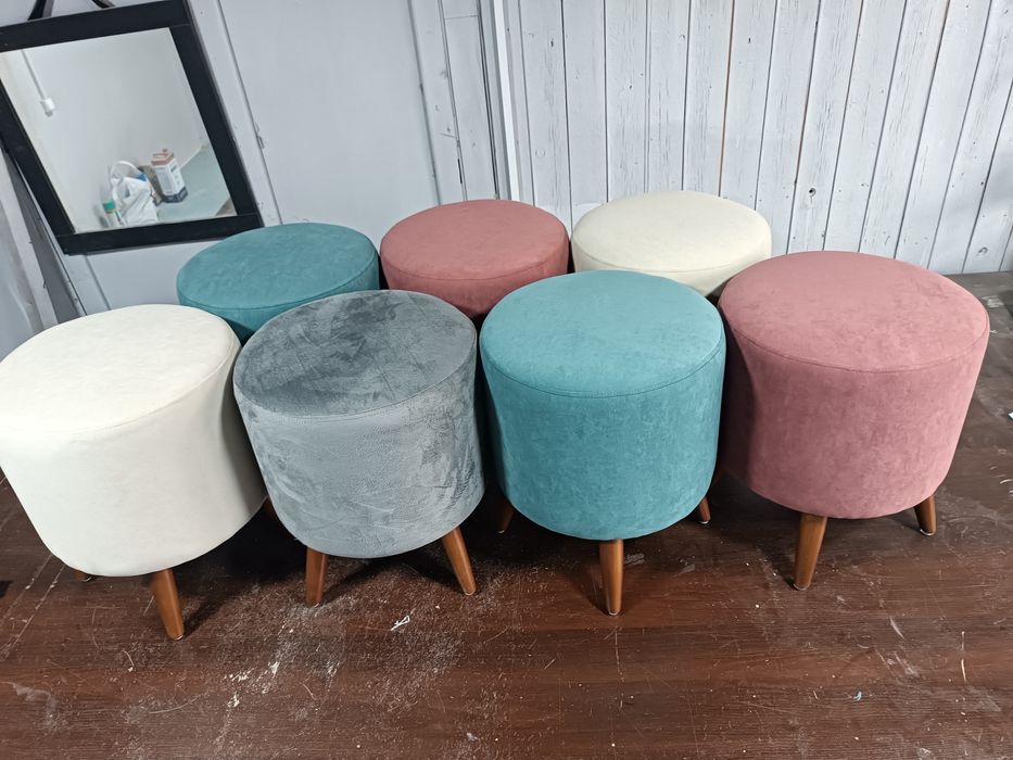 Круглый пуфик продается. Новый.