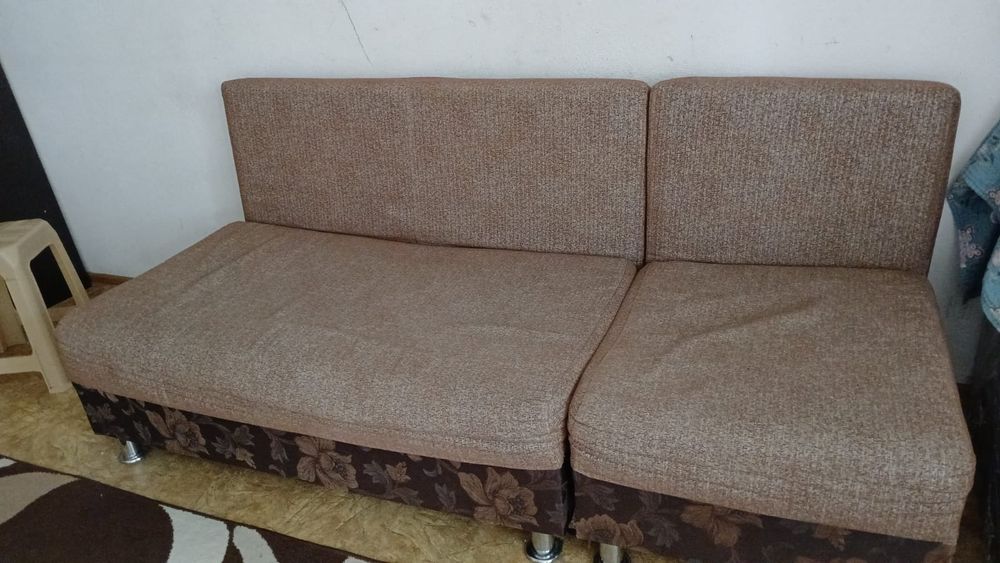 Продам диван, после химчистки,чистая