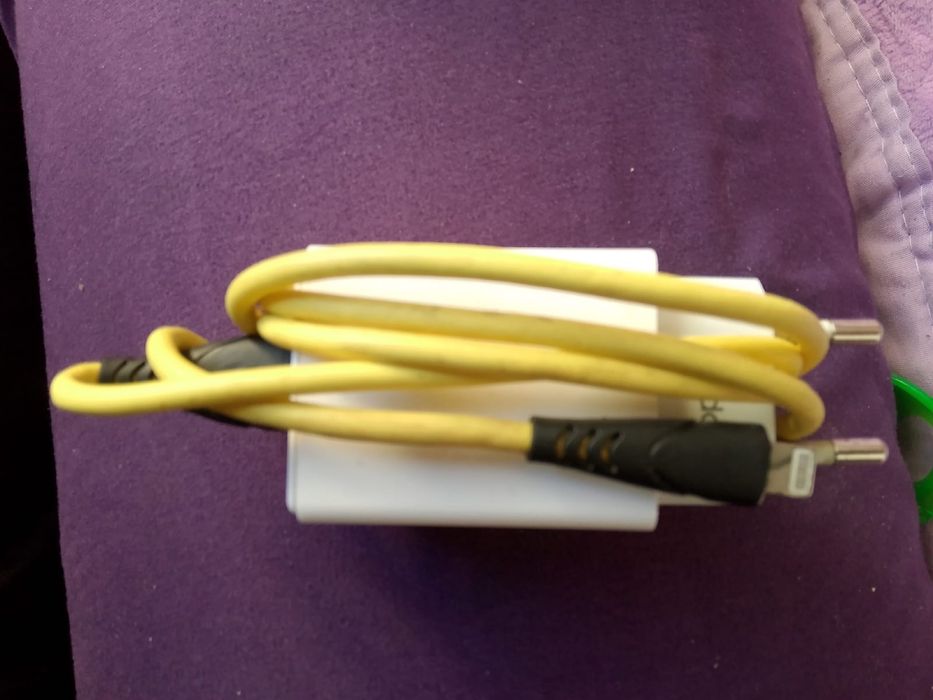 Продам зарядку разный