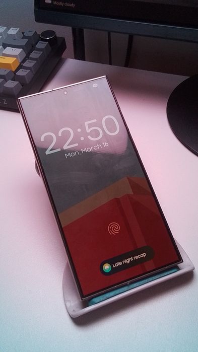 Обменяю Samsung S24 Ultra 12/256