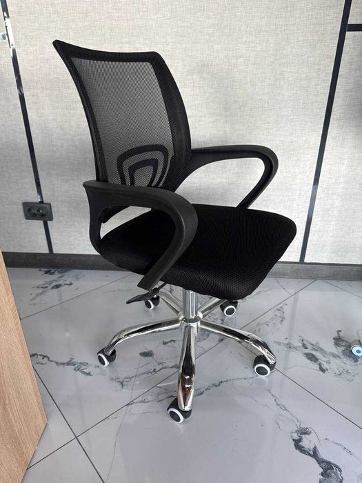 Офис стульчики для сотрудников