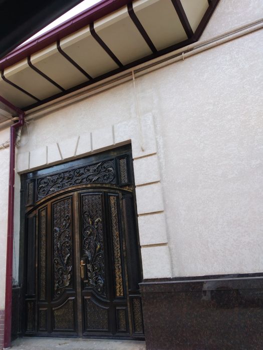 Hovli sotiladi yunusobod