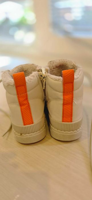 Детски ботуши 24, 22