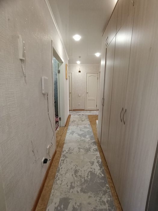 Продам 3 комн квартиру в 20 мкрн