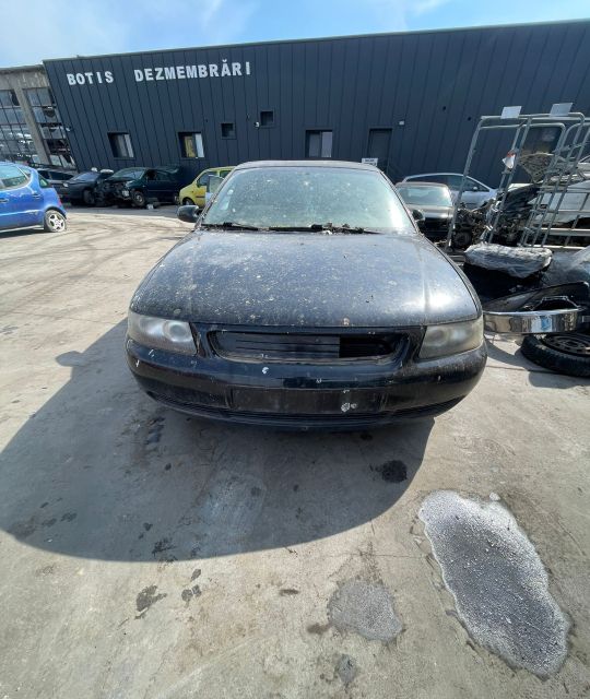Far stanga Audi A3 2001 1.6 MT (102 hp)