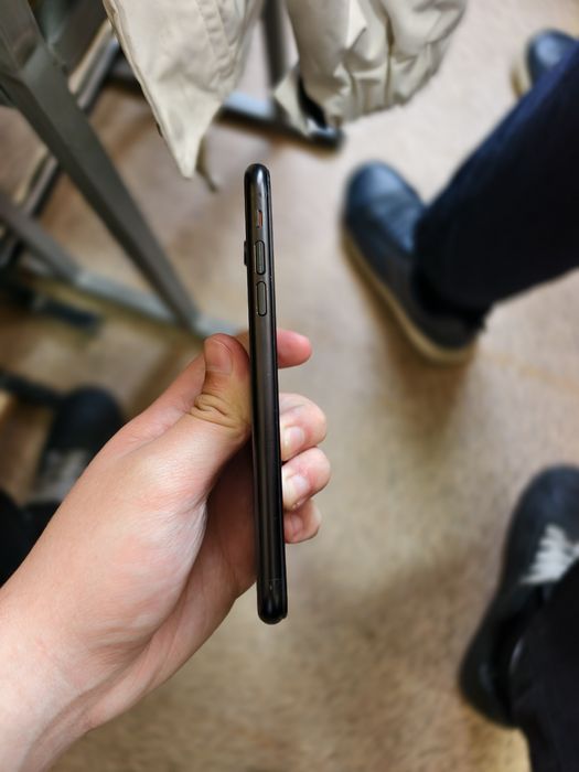 Iphone Xr 128 GB, Yomkst 77%