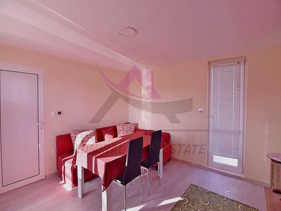 Дава се под наем Етаж от къща в Варна, м-т Траката - 70 кв.м за 398.82 € - Снимка #1