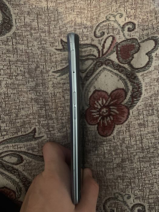 оппо а96 не много погнут