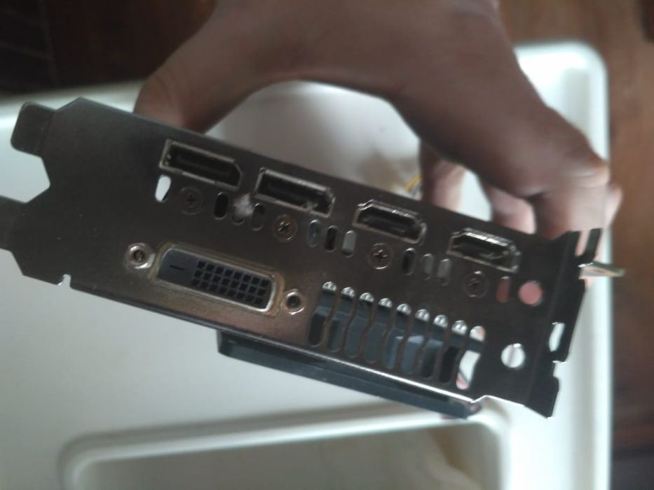 Видеокарта GTX1060 3GB.