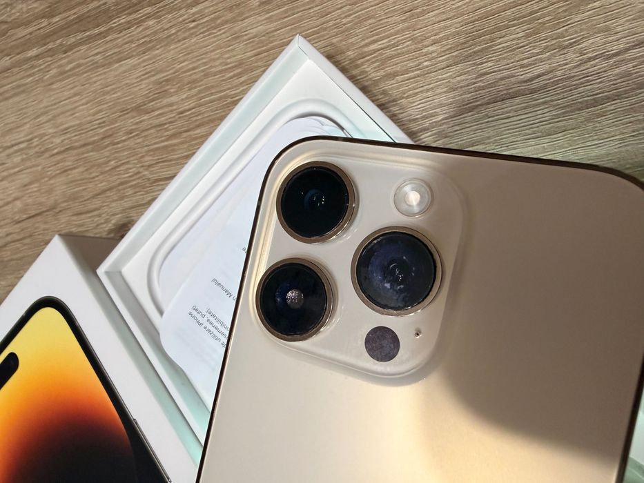 Iphone 14 pro Gold