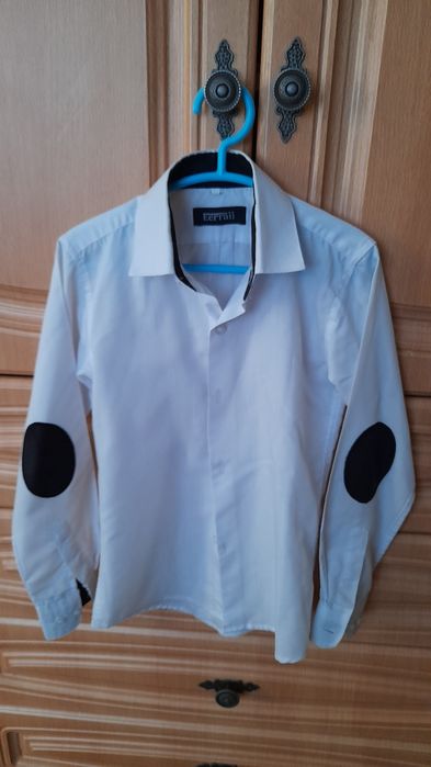 Продам школьные рубашки на мальчика