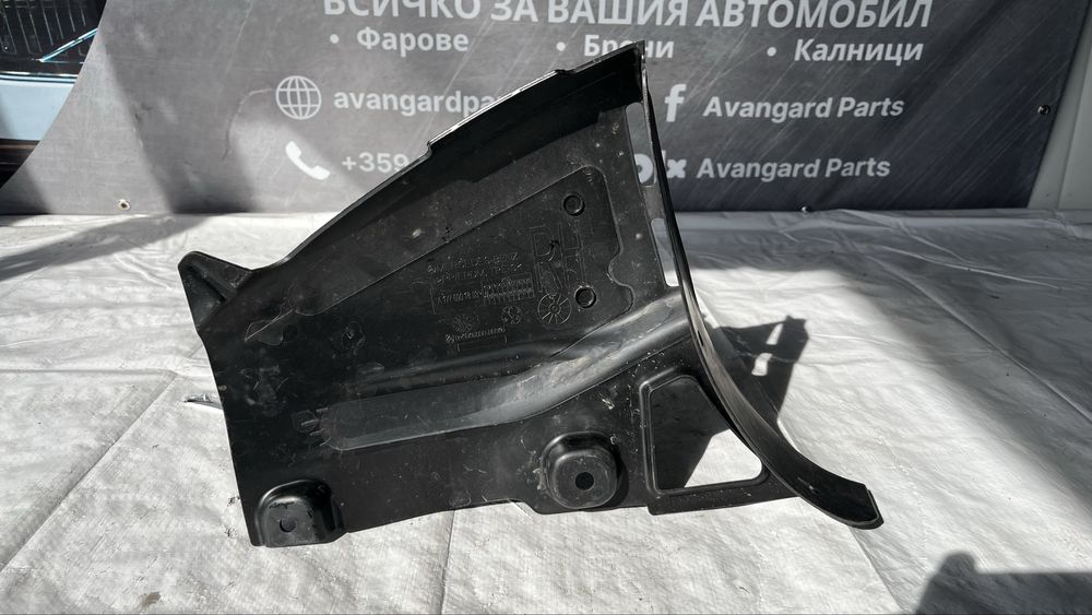 Преден десен подкалник Mercedes A W177 2018-