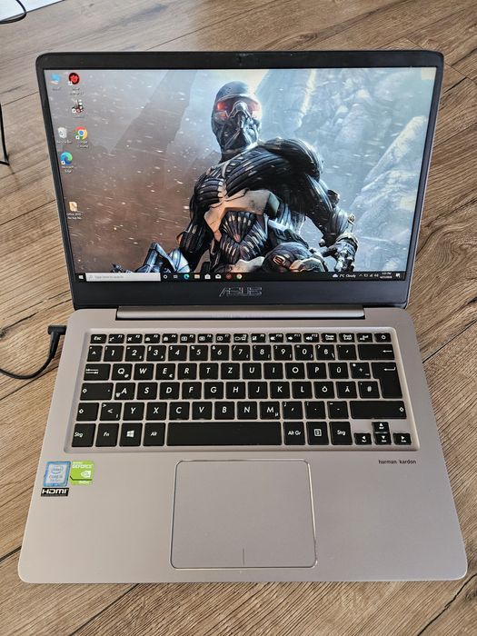 Laptop Gaming Asus Zenbook Intel i5 7th 8GB DDR4 256 SSD + 1TB HDD 2 placi video taste iluminate 14" fullhd carcasa metalica