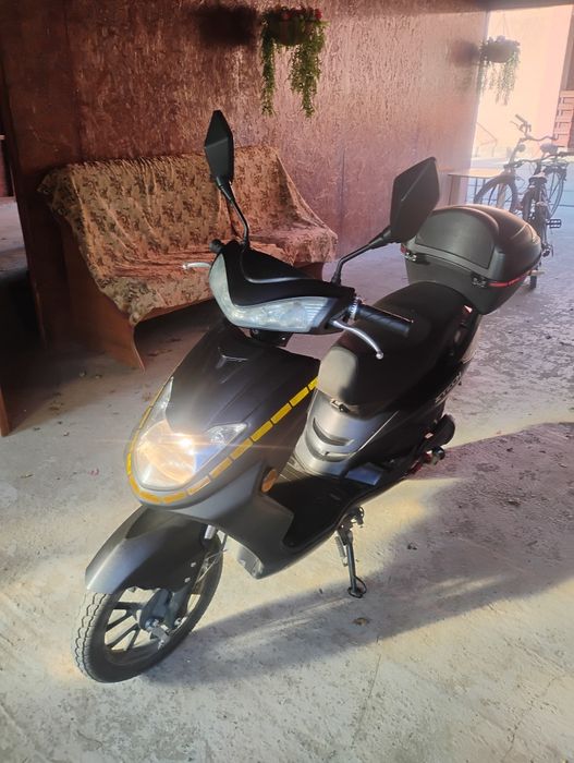 Vând scuter ztech electric sau schimb cu atv