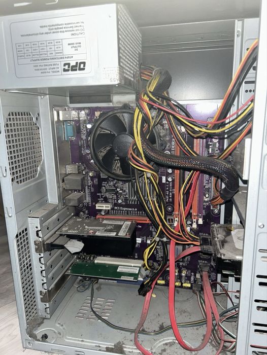 Продаеться компьютер