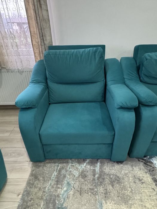 Vand canapea si fotolii toate extensibile