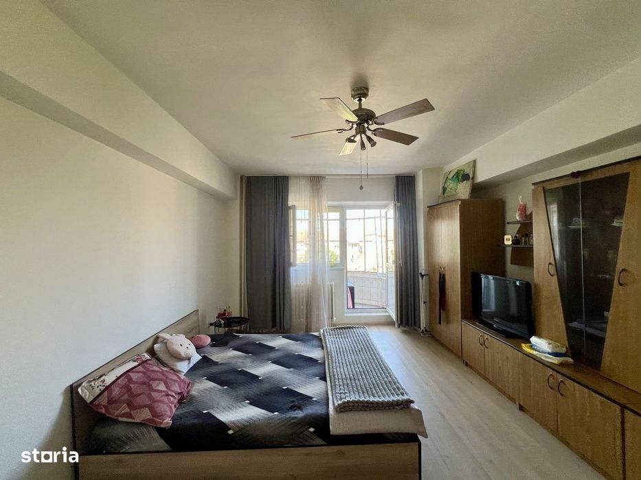 Apartament 1 camera, 38 mp utili, decomandat, etaj 4/8 - zona Soarelu — fotografia 1