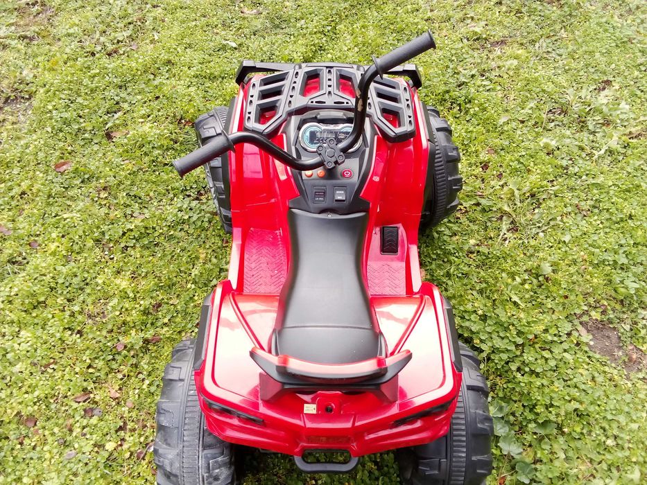 Детски акумулаторен джип бъги, прекрасно състояние, чисто нова батерия