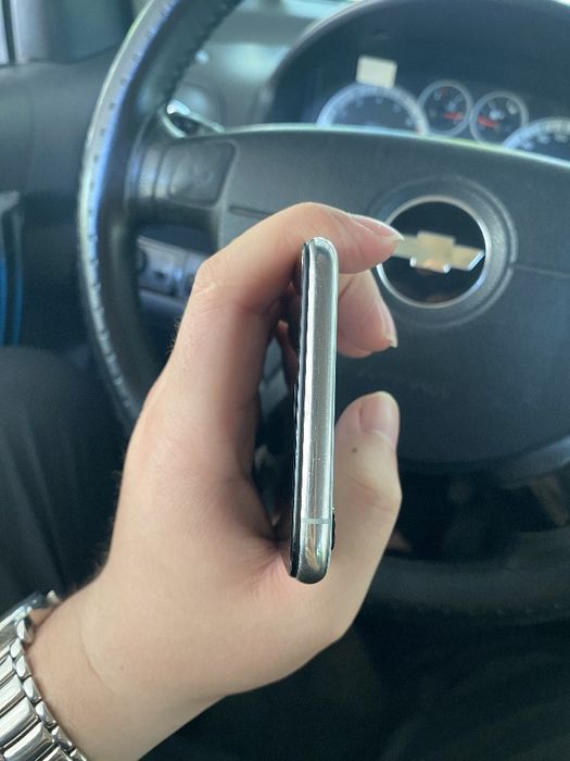 iPhone XS Max 64 GB White 74% arzon narxda