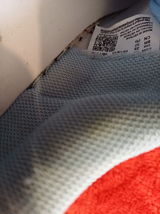 Маратонки найк нови