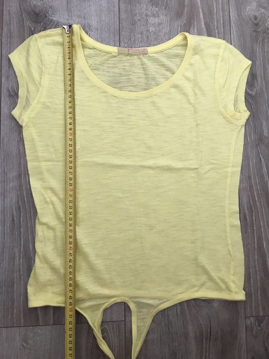 Tricou scurt cu nod Bershka nr.S