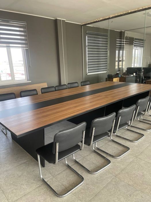 konferensiya. seminar stoli  стол для совещаний стол переговоров