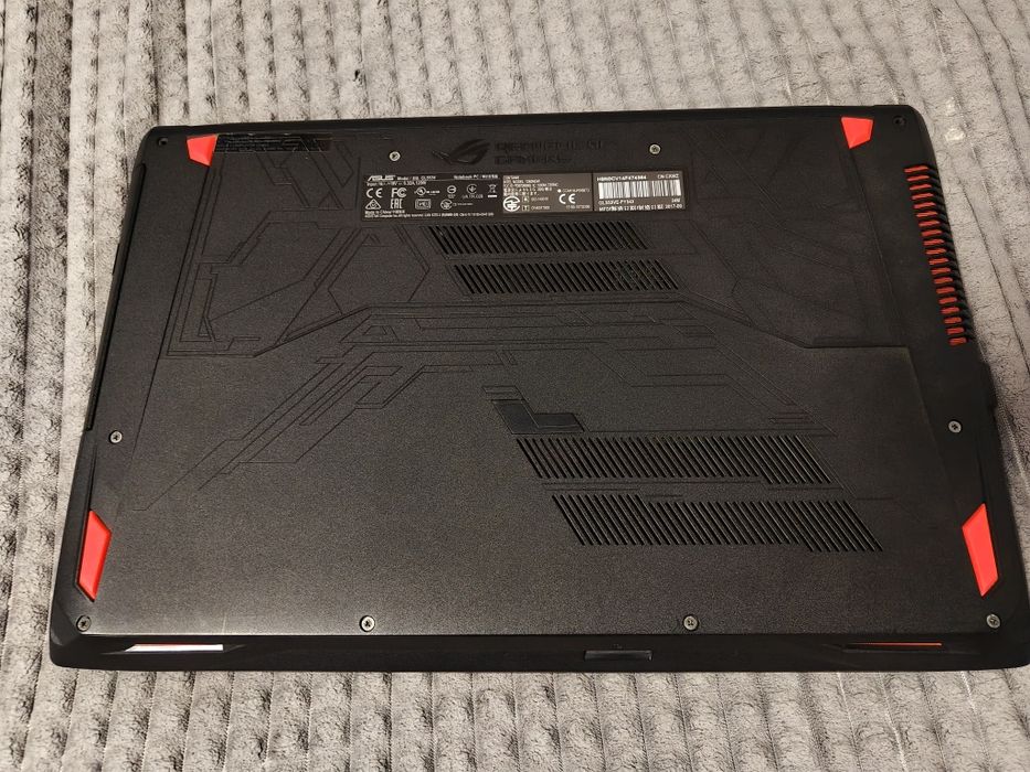 Laptop Asus GTX 1050Ti i7 7700HQ 8GB RAM GL553VE