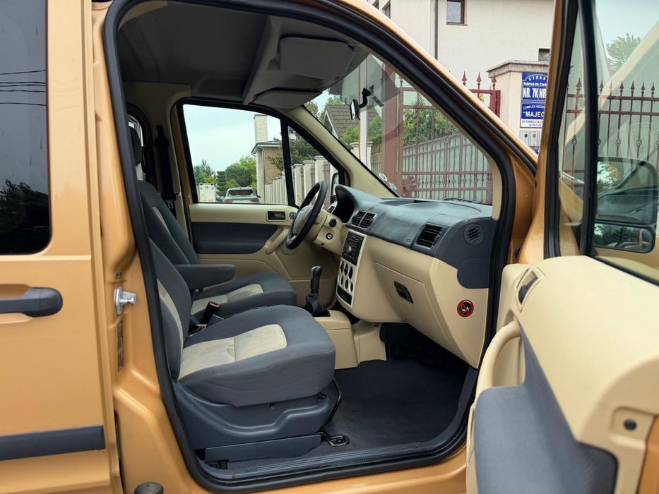 Ford Tourneo Connect Facelift 1.8 TDCI Euro 4 Consum 6% Stare buna