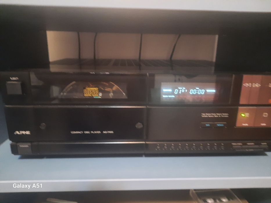Alpine  CD  disc player   AD  7100