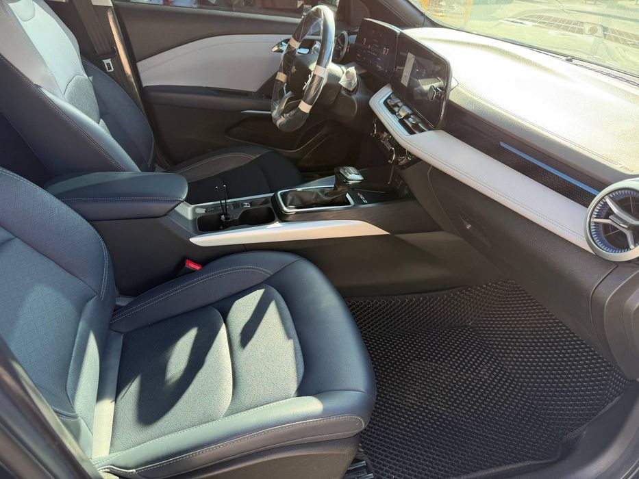 Monza 1,5L Atmosferniy Qora MetanGaz bor 47 min yurgan 1600$ bilan !