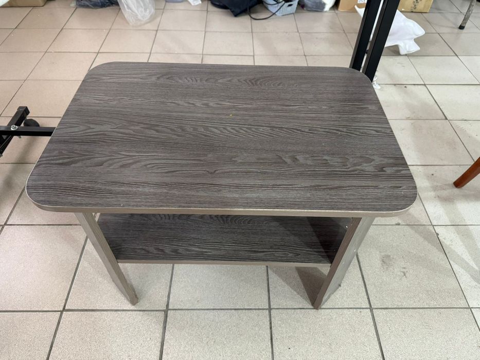 Журнальный столик, прикроватный