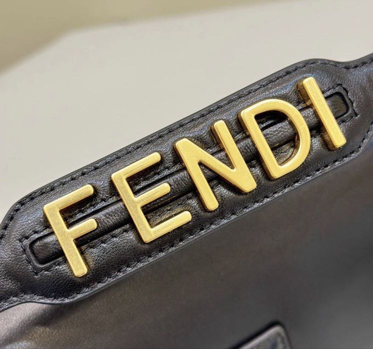 Geanta Fendi Baguette
